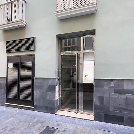 La Terraza De Gades Little カディス